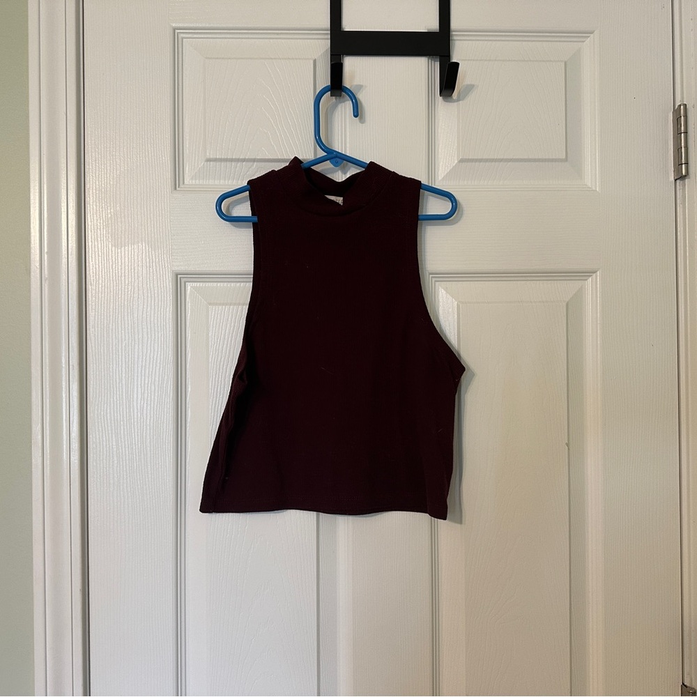 The Hanger Sleeveless Maroon Muscle Tee